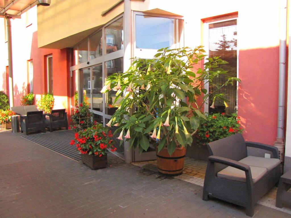 Aviator Hotel Restauracja & Spa Pabianice Exterior photo